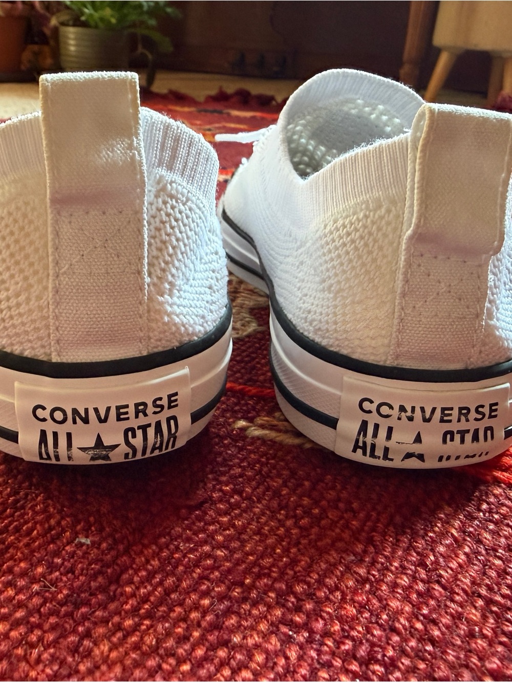 Converse White Low-Top Knit Sneakers - Picture 4 of 4